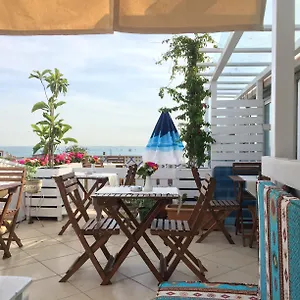 Holiday Hotel